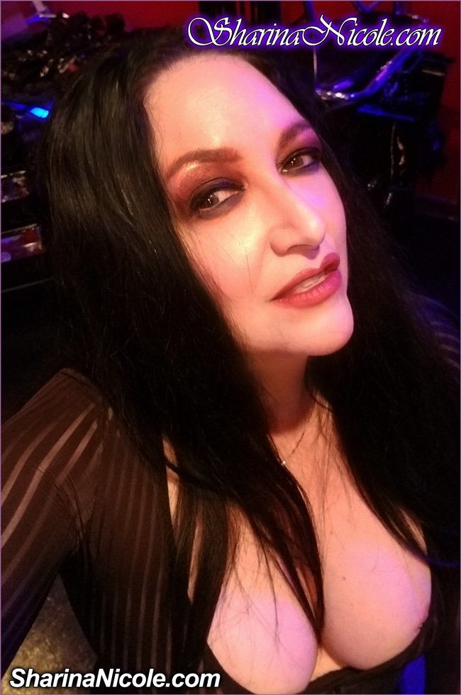 Beautiful Femdom Fetish Goddess Sharina Nicole in Minneapolis, MN wishing you a Happy New Year! Beautiful Femdom Fetish Goddess Sharina Nicole in Minneapolis, MN wishing you a Happy New Year!